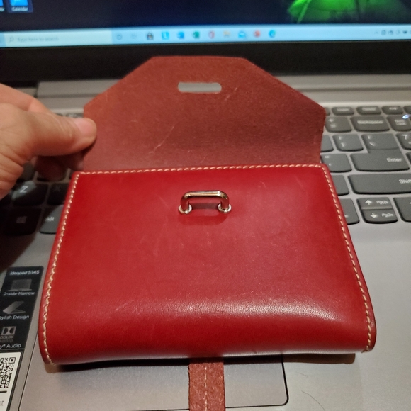 Women Wallet - Picture 11 of 16